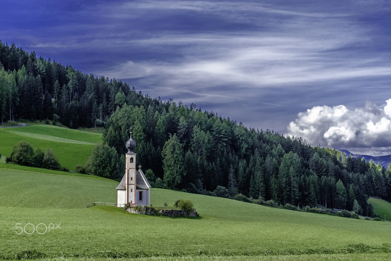 Prati, boschi e Dolomiti in Trentino-Alto Adige